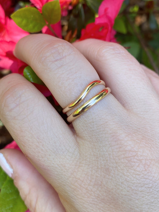 Wavy Band Ring