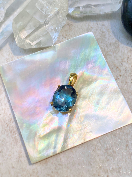 Faceted Belgian Teal Fluorite Pendant | 18kt Gold Vermeil | Light Years