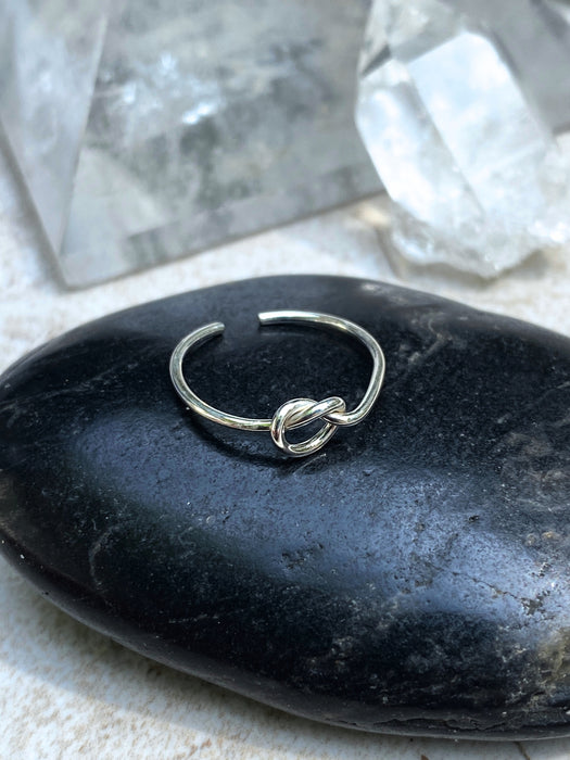 Solid Knot Toe Ring | 14k Gold Filled Sterling Silver | Light Years Jewelry