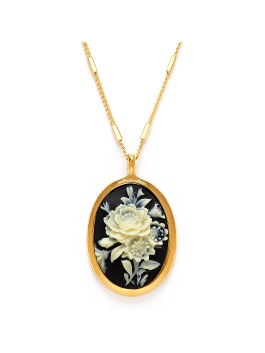 Vintage Cameo Necklaces by Amano Studio