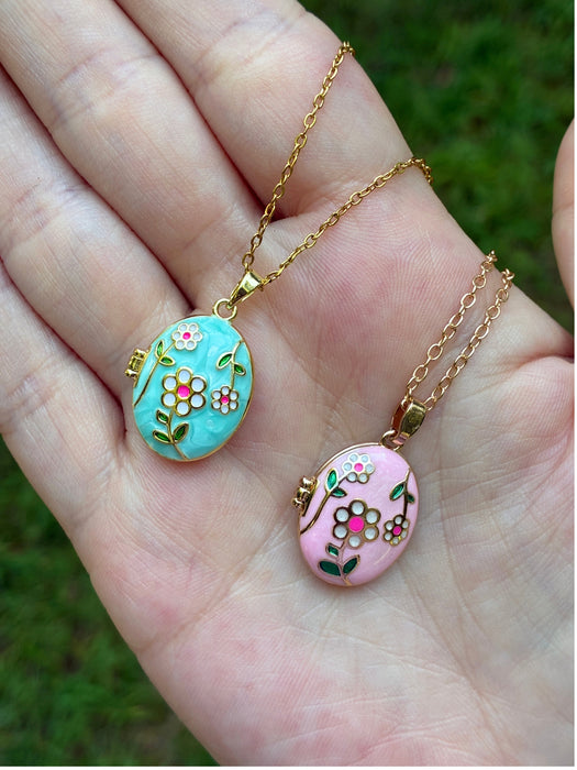 Enamel Daisy Locket | Gold Fashion Chain Pendant Necklace | Light Years