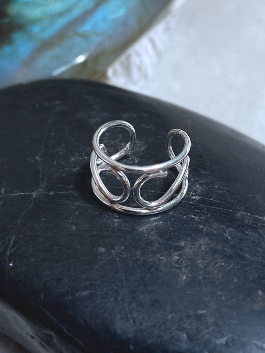 Open Swirl Ear Cuff