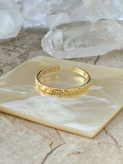 Etched Band Toe Ring | 14kt Gold Filled USA Made | Light Years Jewelry