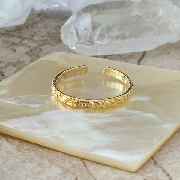 Etched Band Toe Ring | 14kt Gold Filled USA Made | Light Years Jewelry