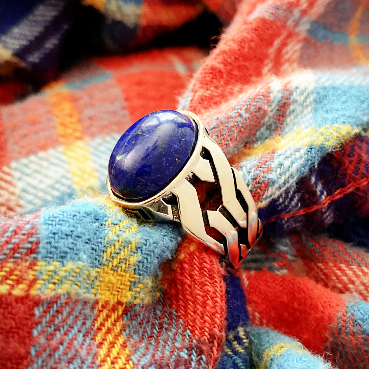 Silvershake Sterling Silver Ring – Natural Blue Lapis Lazuli & Labradorite Cabochon, Casual Contemporary Jewelry