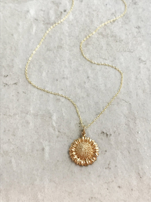 Brass Flower Shape Pendent Necklace, Size: Adjustable