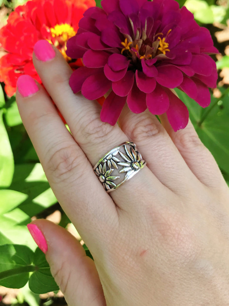 Gorgeous Nature-Inspired Flower Cutout Ring – Oxidized Sterling Silver, Sizes 5-10