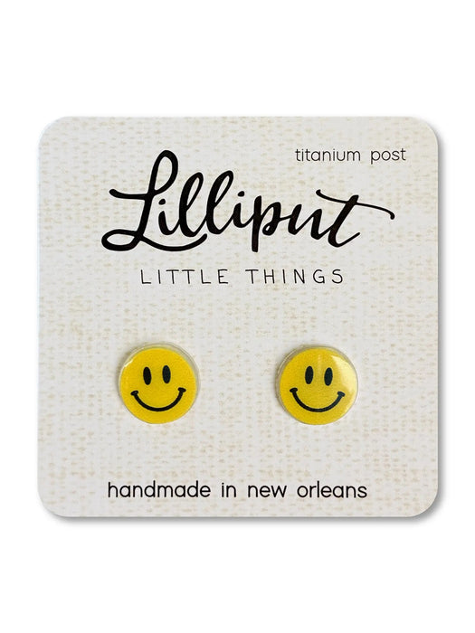 Smiley Face Posts by Lilliput Little Things